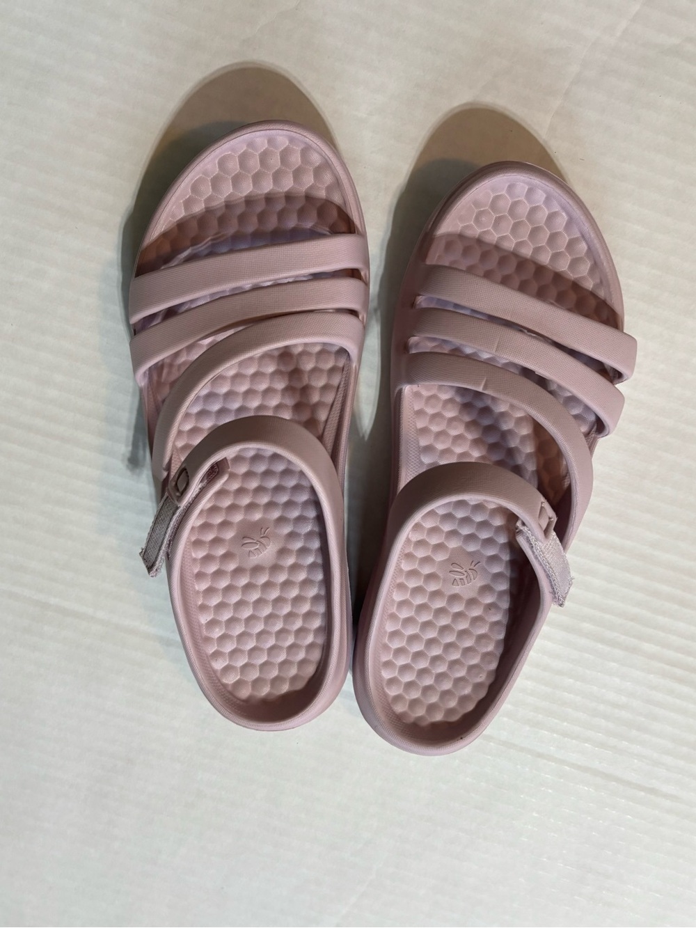 NWOT Women’s SZ10 Pastel Purple Joybees Strappy Comfort Sandals